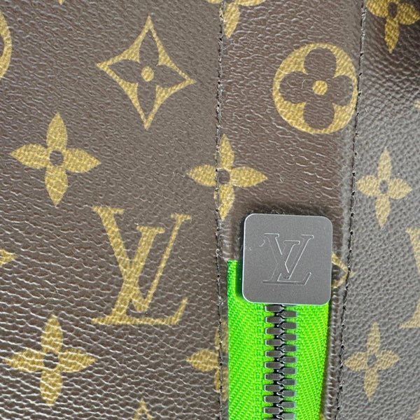 LOUIS VUITTON Monogram Horizon 55 Friends Monogram Canvas Travel Bag Brown