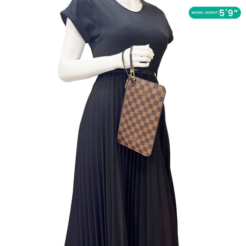 LOUIS VUITTON  Neverfull Damier Ebene Pochette Wristlet Pouch Brown
