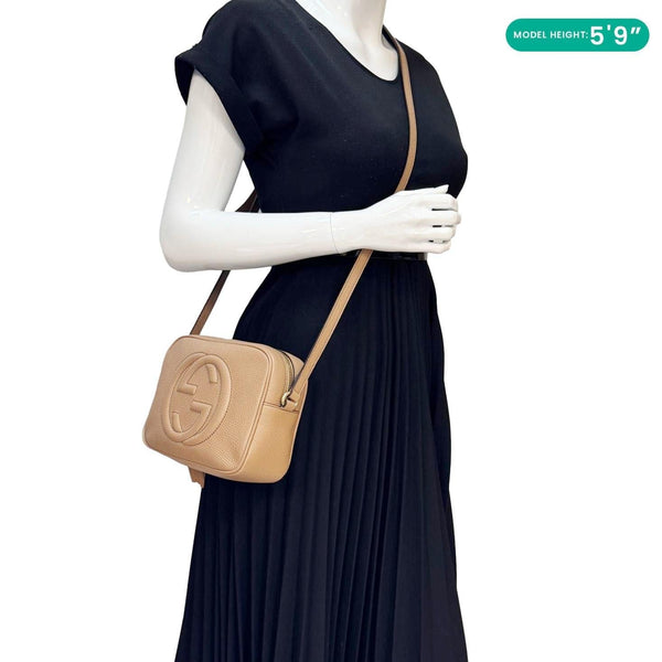 GUCCI Soho Disco Calfskin Leather Crossbody Bag Light Brown 306364