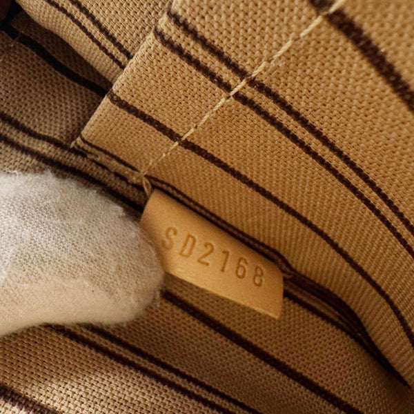 LOUIS VUITTON Neverfull Monogram Canvas Pochette Wristlet Brown