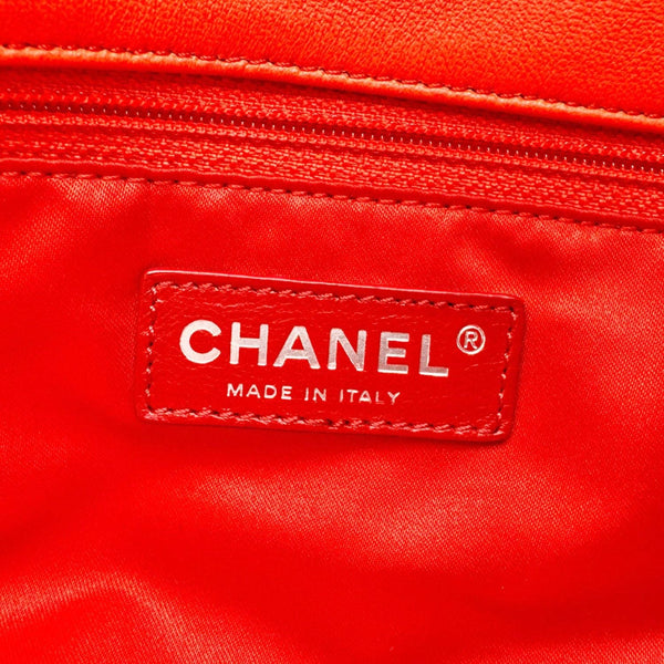 CHANEL Ultimate Stitch Flap Large Quilted Leather Crossbody Bag Red