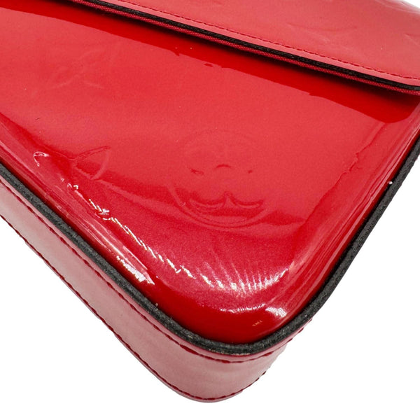 LOUIS VUITTON Felicie Pochette Monogram Vernis Crossbody Bag Red
