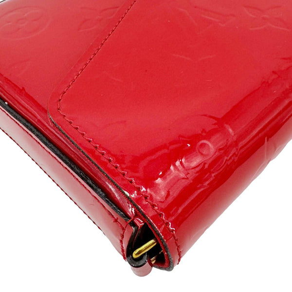 LOUIS VUITTON Felicie Pochette Monogram Vernis Crossbody Bag Red