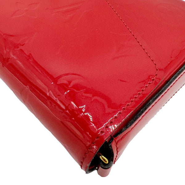 LOUIS VUITTON Felicie Pochette Monogram Vernis Crossbody Bag Red