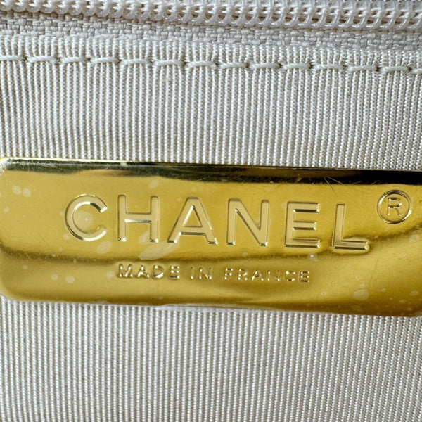 CHANEL 19 Flap Large Calfskin Crochet Shoulder Bag Beige