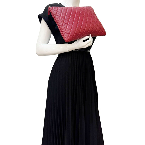 CHANEL Quilted Caviar O Clutch Cosmetic Case Red