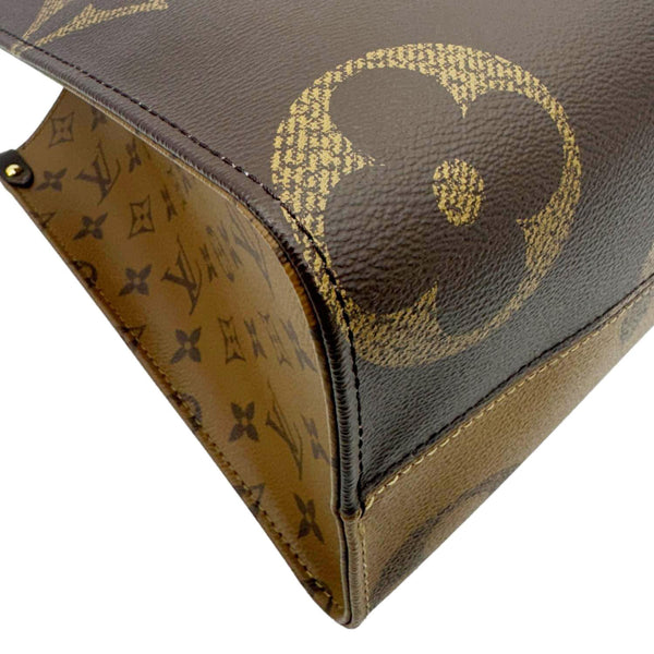 LOUIS VUITTON Onthego MM Giant Monogram Canvas Tote Shoulder Bag Brown