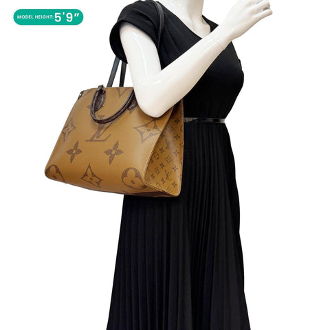 LOUIS VUITTON Onthego MM Giant Monogram Canvas Tote Shoulder Bag Brown