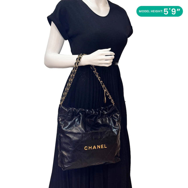 CHANEL 22 Quilted Calfskin Shiny Leather Shoulder Bag Black