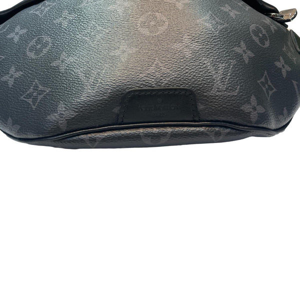 LOUIS VUITTON Discovery Monogram Eclipse Bumbag Black