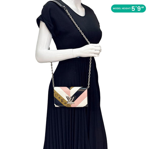 LOUIS VUITTON Twist Epi Reverse Monogram Chain Wallet Rose Ballerine