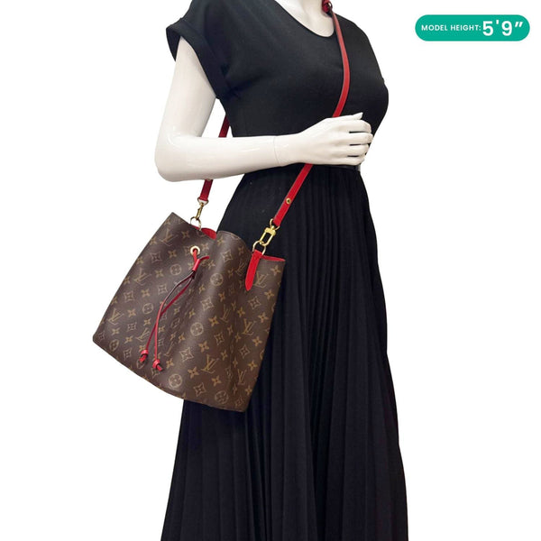 LOUIS VUITTON Neonoe MM Monogram Canvas Shoulder Bag Red