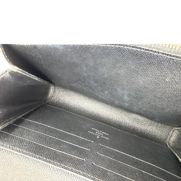 LOUIS VUITTON Twist Infrarouge Palm Leather Chain Wallet White