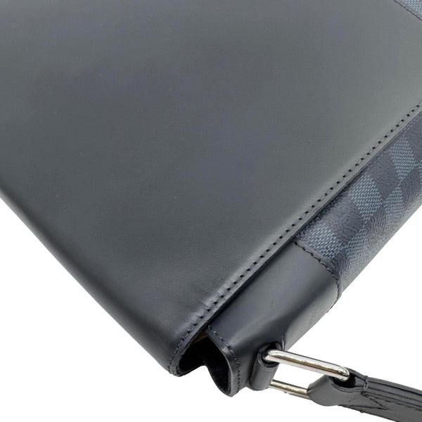 LOUIS VUITTON Newport Damier Cobalt Canvas Messenger Bag Blue