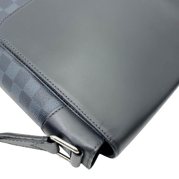 LOUIS VUITTON Newport Damier Cobalt Canvas Messenger Bag Blue