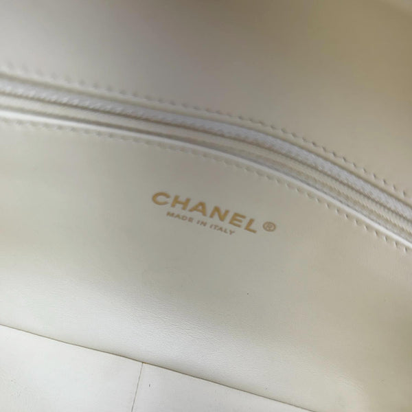 CHANEL Grommet Embellished Chic Flap Quilted Caviar Leather Crossbody Bag Ivory