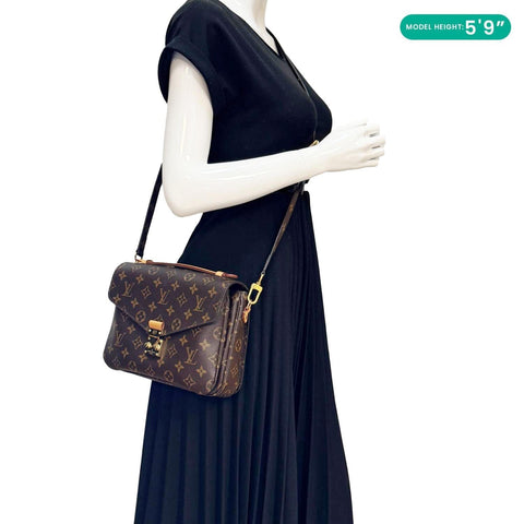 LOUIS VUITTON Metis Pochette Monogram Canvas Crossbody Bag Brown