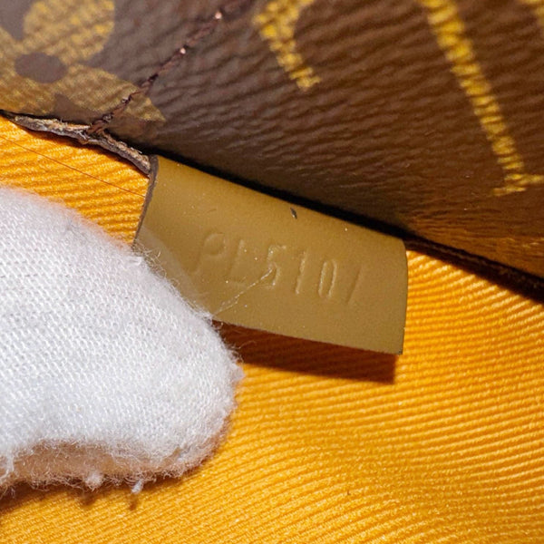 LOUIS VUITTON Venice Monogram Vernis Leather Shoulder Bag Bronze