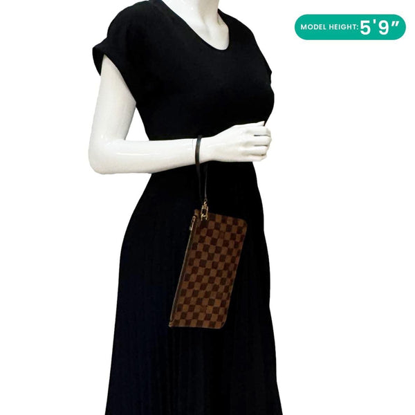 LOUIS VUITTON Neverfull Damier Ebene Wristlet Pouch Brown