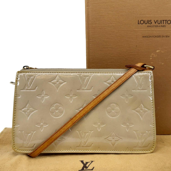 LOUIS VUITTON Lexington Pochette Monogram Vernis Pouch Bag Creme