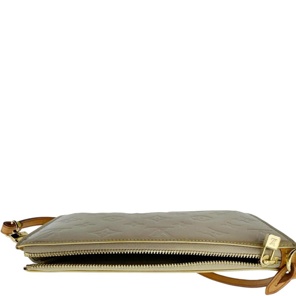 LOUIS VUITTON Lexington Pochette Monogram Vernis Pouch Bag Creme