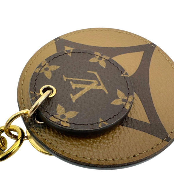 LOUIS VUITTON Reverse Monogram Canvas Round Charm Key Holder Brown