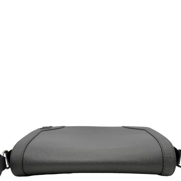LOUIS VUITTON New flap Taiga Leather Messenger Bag Gray