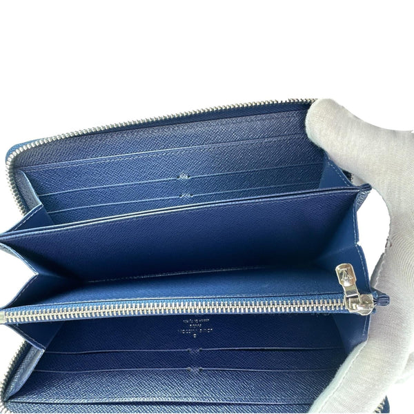 LOUIS VUITTON Epi Leather Zippy Wallet Indigo