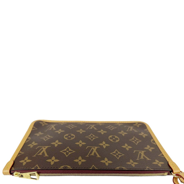 LOUIS VUITTON CarryAll MM Pochette Monogram Canvas Wristlet Brown