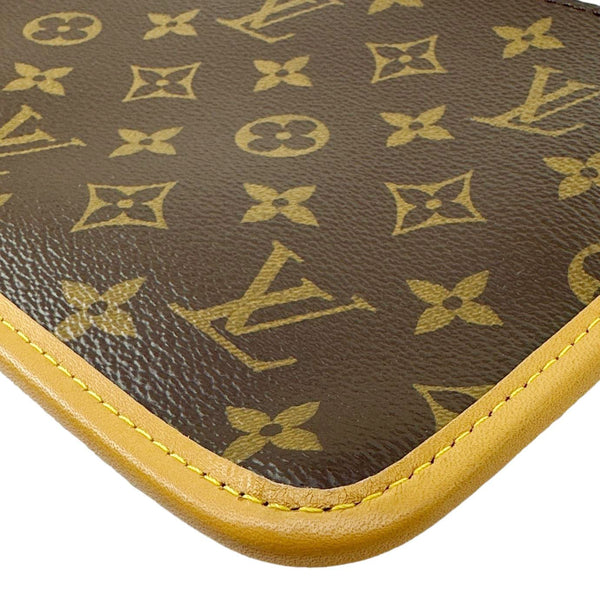 LOUIS VUITTON CarryAll MM Pochette Monogram Canvas Wristlet Brown