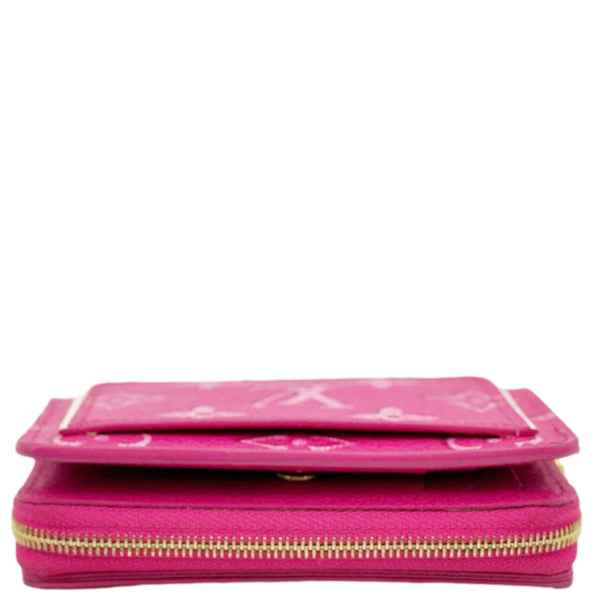 LOUIS VUITTON Lou Fall for You Monogram Canvas Wallet Fuchsia