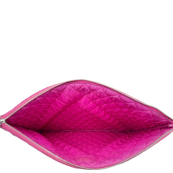 CHANEL Quilted Caviar O Clutch Cosmetic Case Pink
