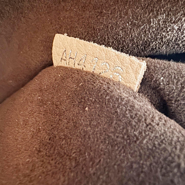 LOUIS VUITTON Sevres Mahina Leather Tote Bag Magnolia