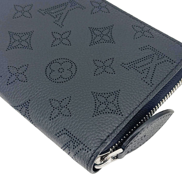 LOUIS VUITTON Mahina Perforated Leather Zippy Wallet Black