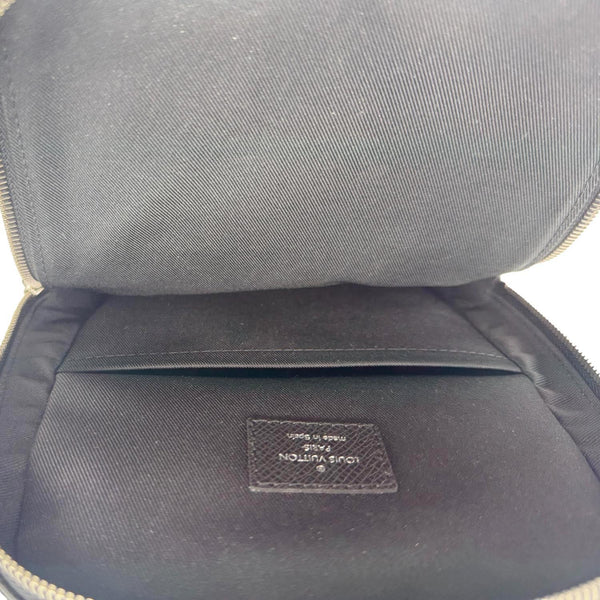 LOUIS VUITTON Avenue Sling Taiga Leather Backpack Bag Black