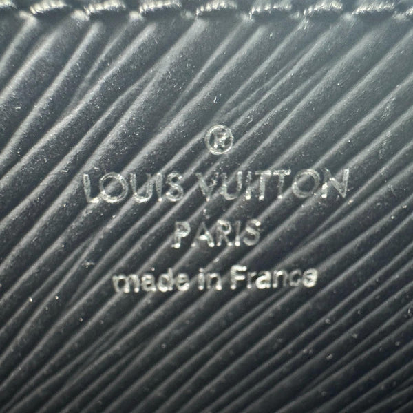 LOUIS VUITTON Twist MM Epi Leather Chain Shoulder Bag Black