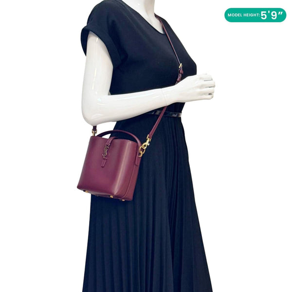 YVES SAINT LAURENT Le 37 Mini Shiny Leather Bucket Bag Burgundy