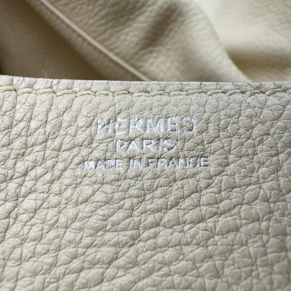 HERMES Lindy 34 Taurillon Clemence Leather Shoulder Bag Beige