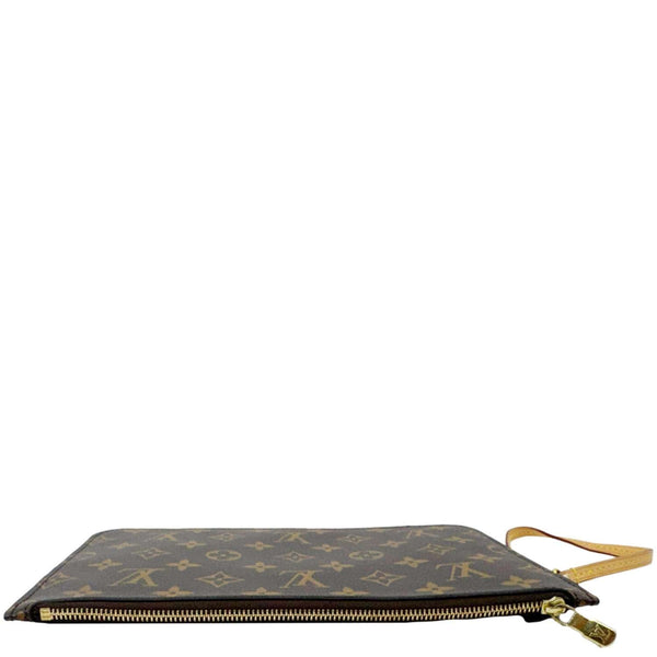 LOUIS VUITTON Neverfull Monogram Canvas Pochette Wristlet Brown