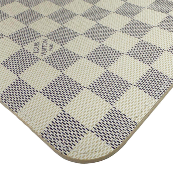 LOUIS VUITTON Neverfull Damier Azur Pochette Wristlet White