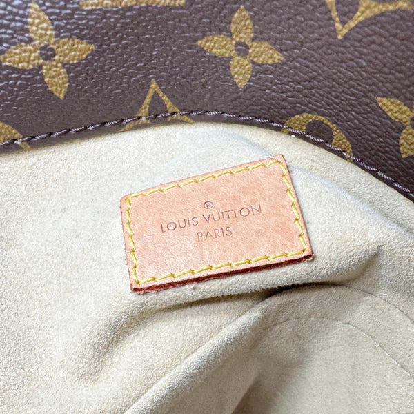 LOUIS VUITTON Artsy MM NM Monogram Canvas Shoulder Bag Brown