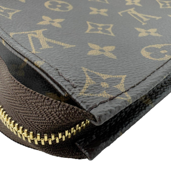 LOUIS VUITTON Toiletry Pouch 19 Monogram Canvas Clutch Brown
