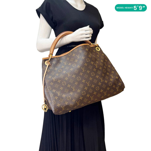 LOUIS VUITTON Artsy MM NM Monogram Canvas Shoulder Bag Brown