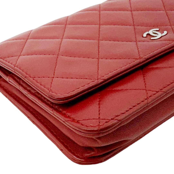 CHANEL Classic Flap Quilted Leather Wallet On Chain Red
