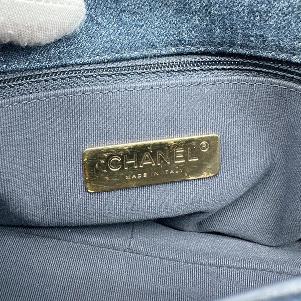 CHANEL 19 Flap Medium Denim Shoulder Bag Blue