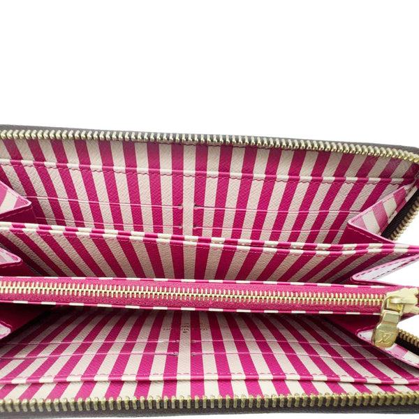 LOUIS VUITTON Christmas Animation Monogram Canvas Zippy Wallet Brown