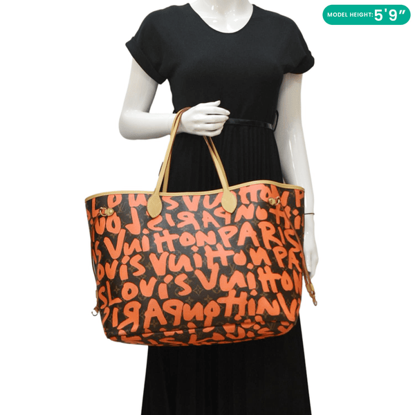LOUIS VUITTON Neverfull GM Monogram Graffiti Tote Bag Orange dummy look