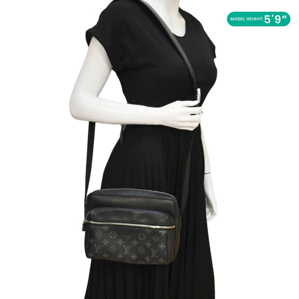 LV Outdoor Messenger Monogram Eclipse Belt Bag Black dummy look