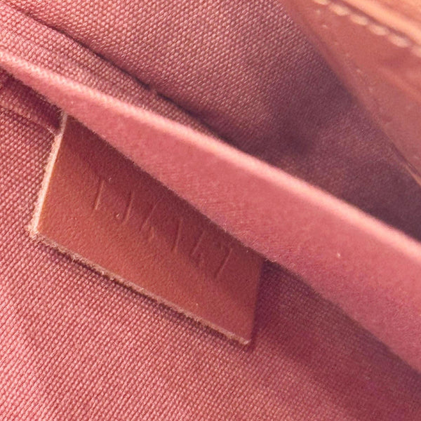 LOUIS VUITTON Valentine Dog Felicie Monogram Vernis Crossbody Bag Orange