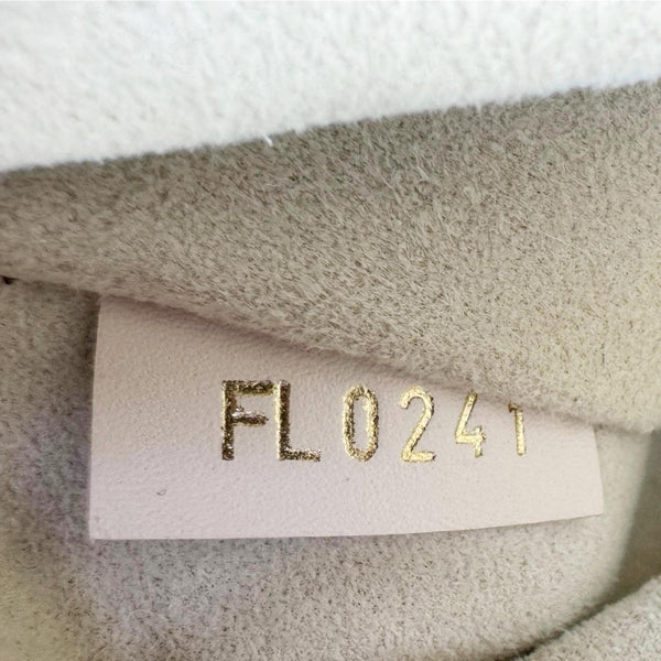 LOUIS VUITTON Twist MM Epi Leather Chain Shoulder Bag Off White